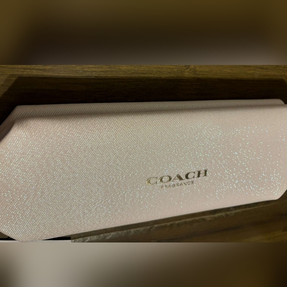 Light pink glitery Coach bag - Picture 5 of 16